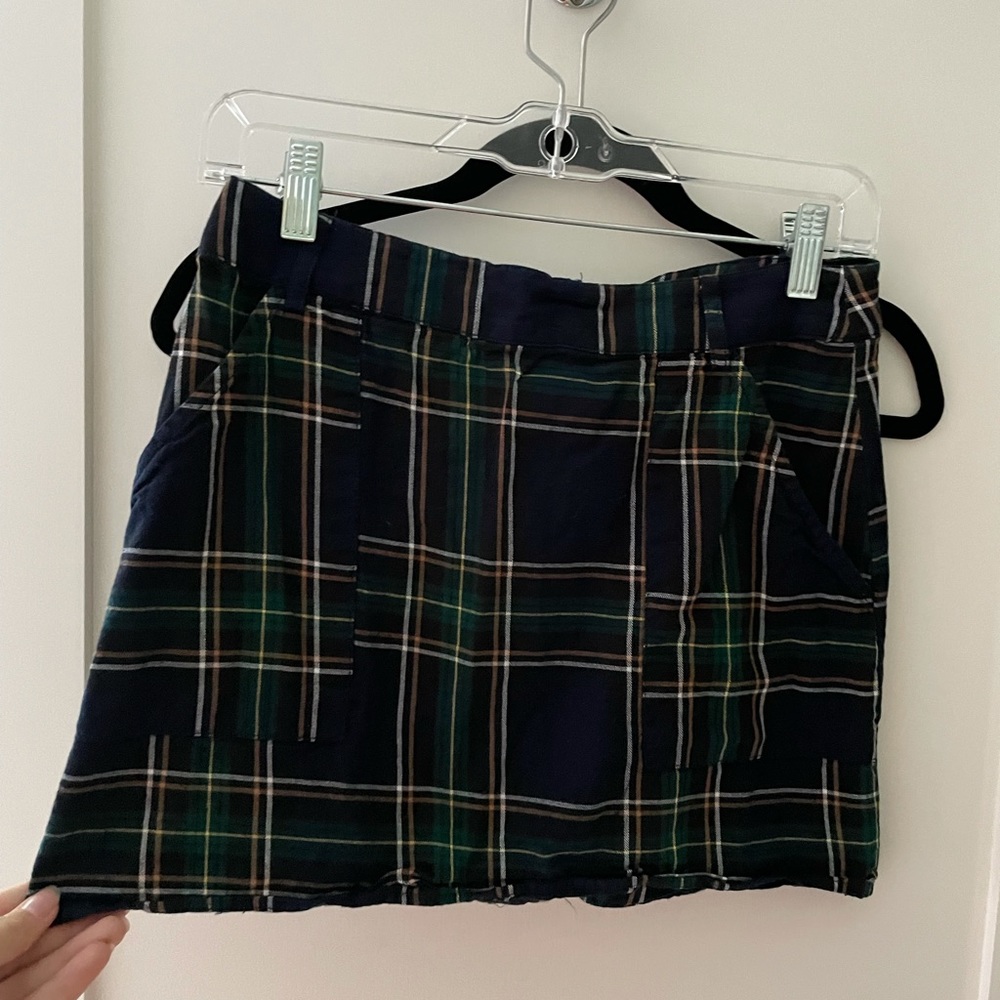 Plaid mini skirt with back zip